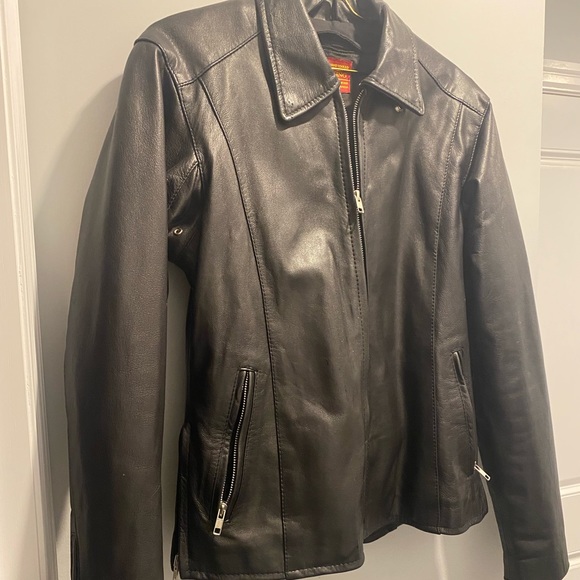 Woman’s Real Leather Jacket - Picture 3 of 5